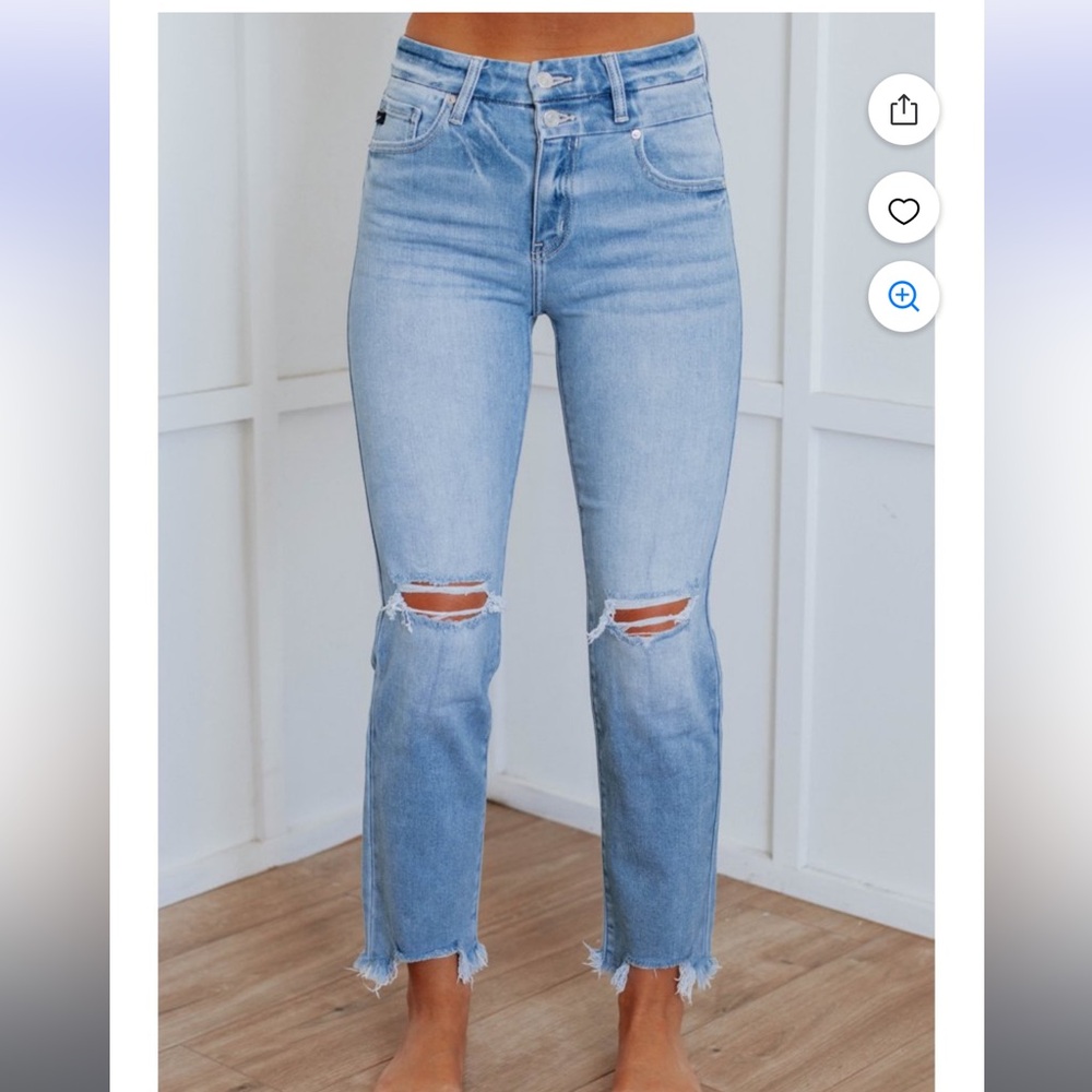 Women’s High Rise KanCan Distressed Light Wash Jeans‎